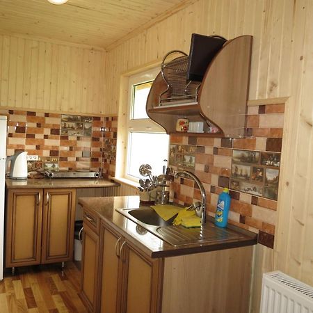 טטאריב Bilyy Kamin Guest House חדר תמונה