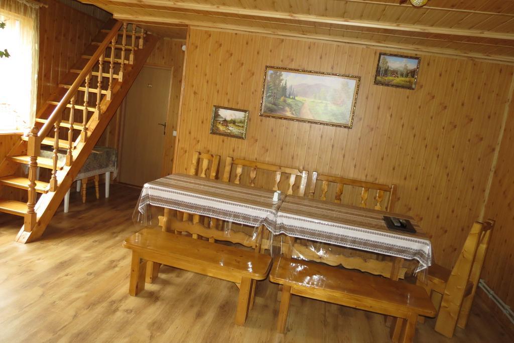 טטאריב Bilyy Kamin Guest House מראה חיצוני תמונה