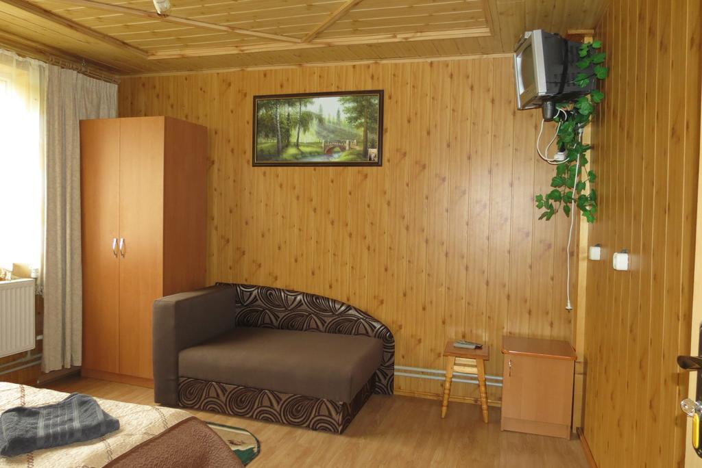 טטאריב Bilyy Kamin Guest House מראה חיצוני תמונה