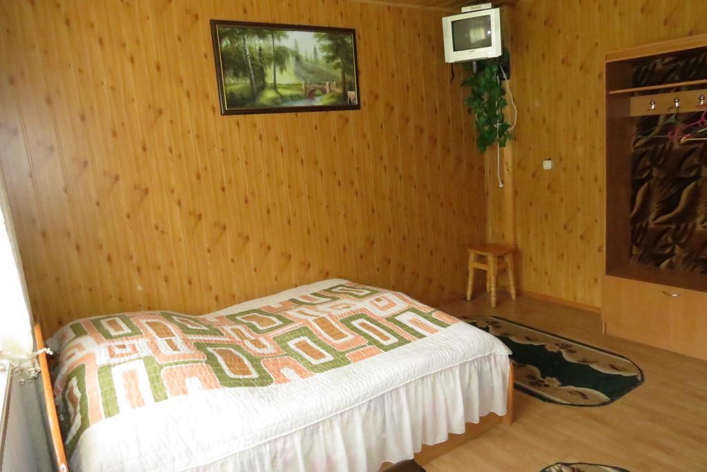 טטאריב Bilyy Kamin Guest House מראה חיצוני תמונה