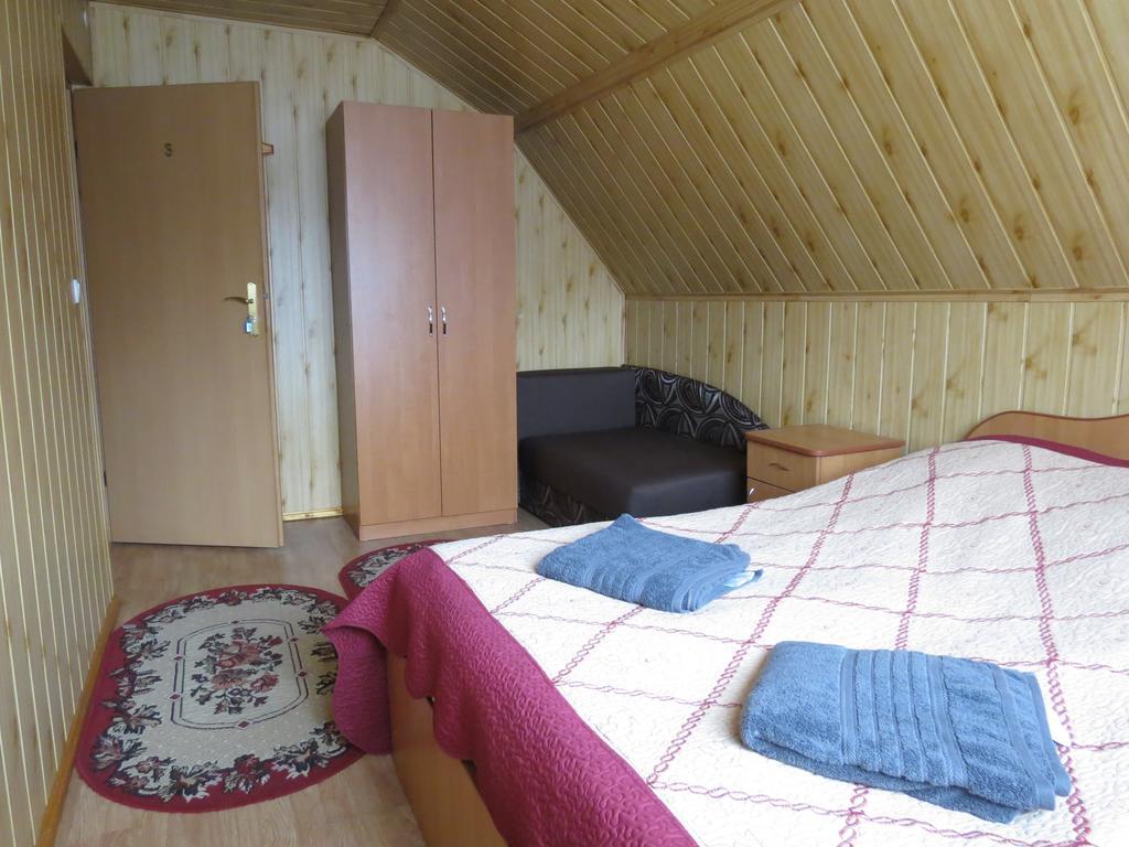 טטאריב Bilyy Kamin Guest House מראה חיצוני תמונה