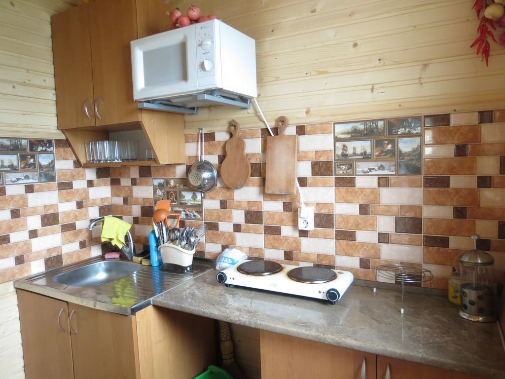 טטאריב Bilyy Kamin Guest House מראה חיצוני תמונה