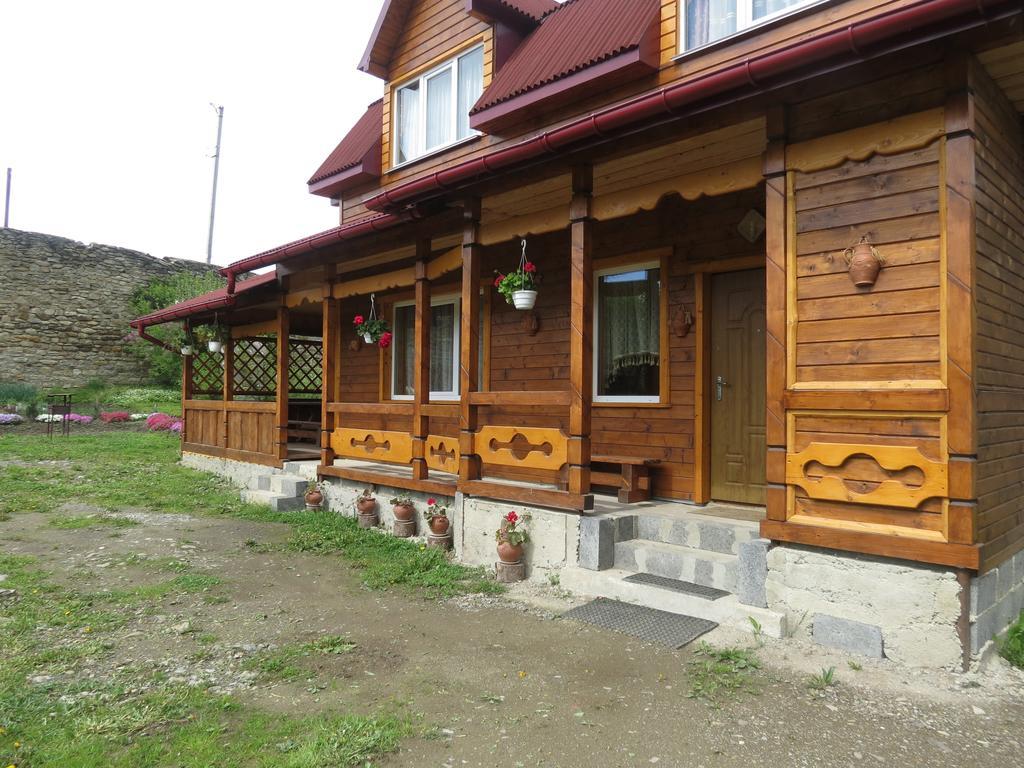 טטאריב Bilyy Kamin Guest House מראה חיצוני תמונה
