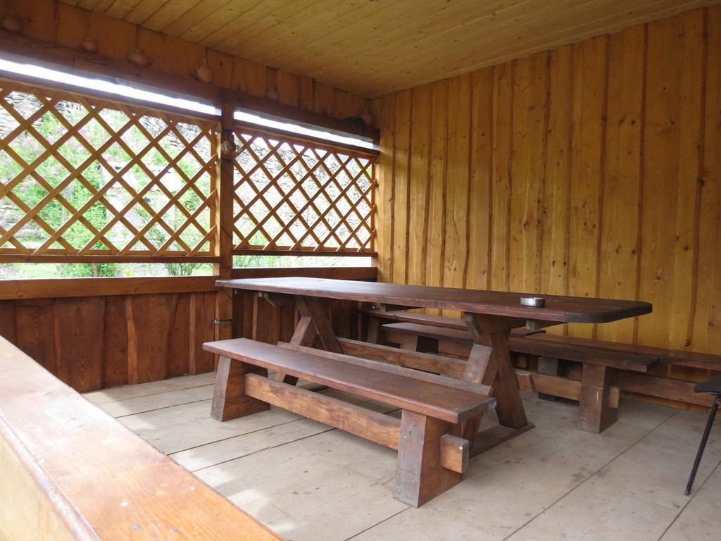 טטאריב Bilyy Kamin Guest House מראה חיצוני תמונה