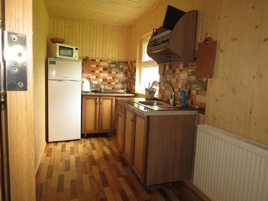 טטאריב Bilyy Kamin Guest House מראה חיצוני תמונה