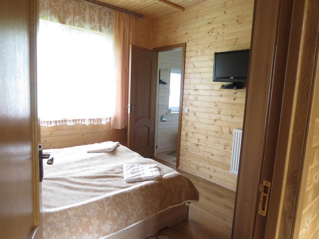 טטאריב Bilyy Kamin Guest House מראה חיצוני תמונה